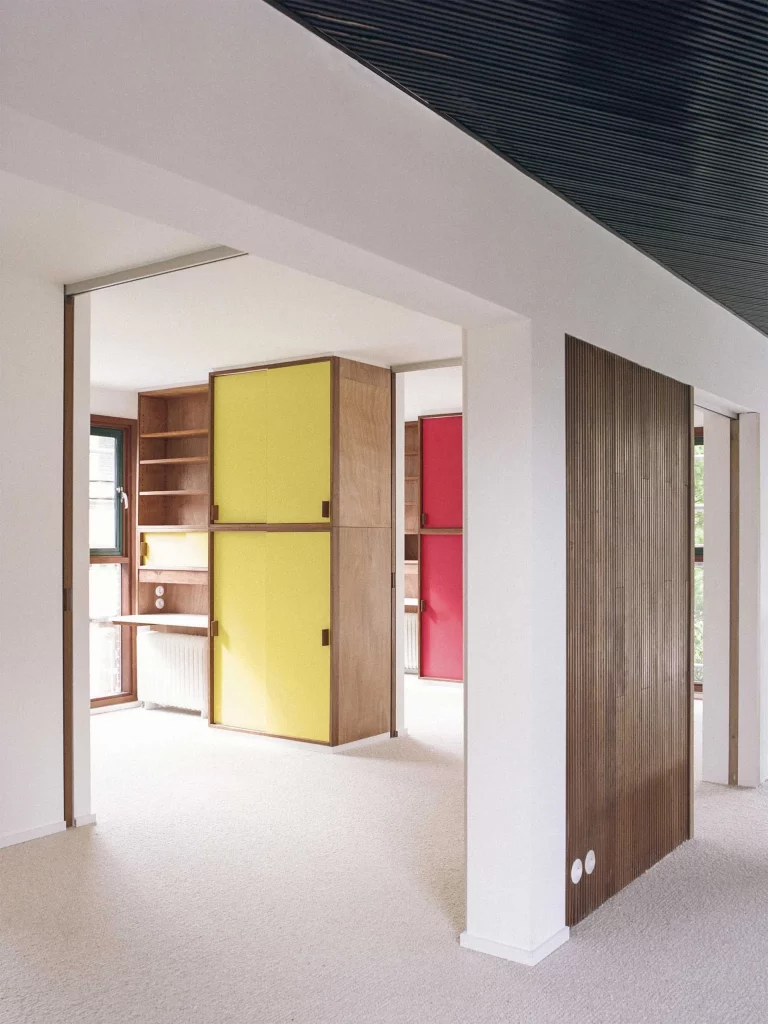 DEK38 01